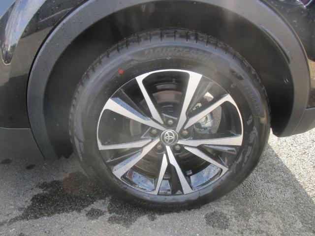 Toyota C-Hr image 5
