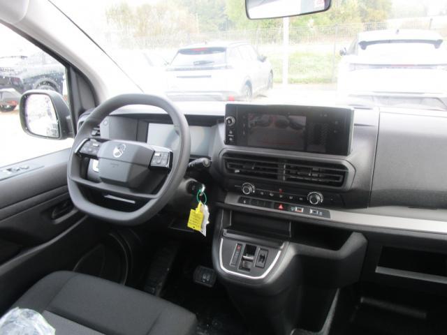 Citroen Jumpy image 8