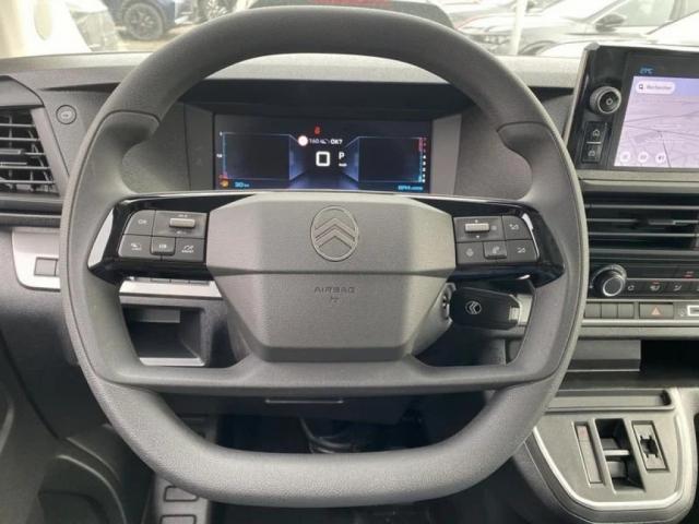 Citroen Jumpy image 9