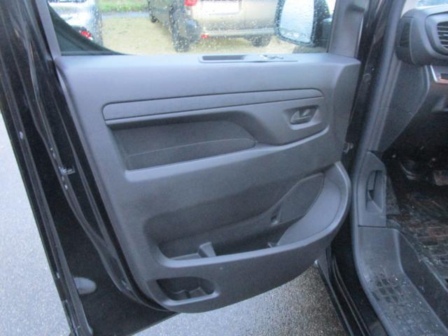 Citroen Jumpy image 2