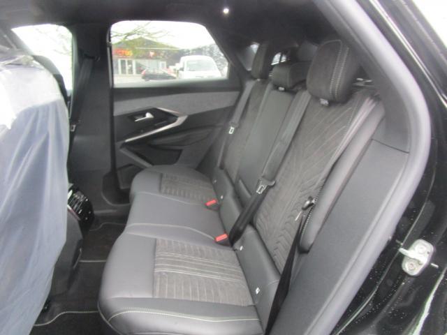 Peugeot 3008 image 3