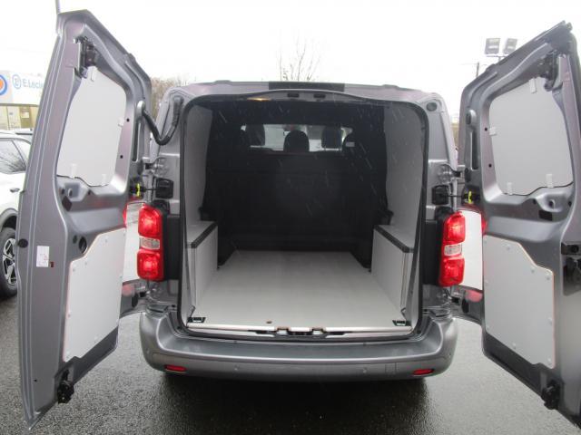 Citroen Jumpy image 8