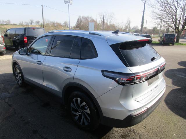 Volkswagen Tiguan image 8