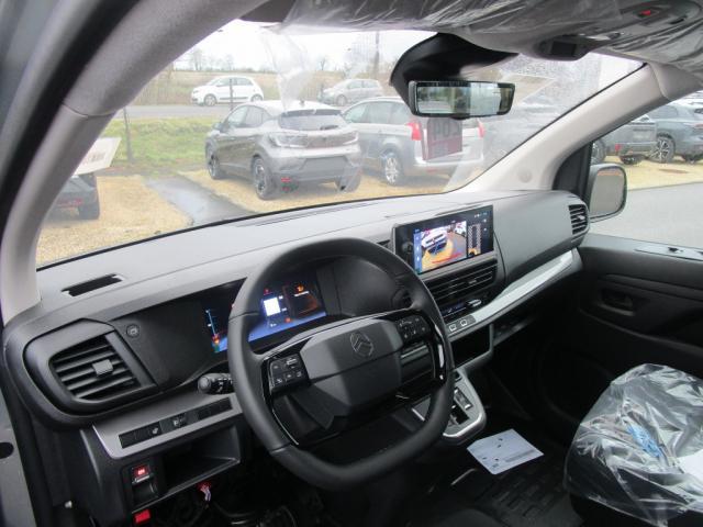 Citroen Jumpy image 8