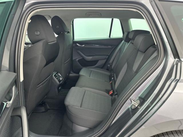 Skoda Octavia image 3