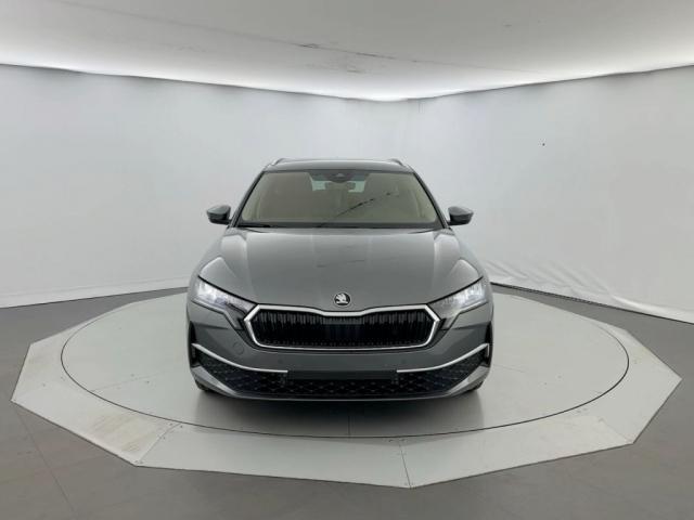 Skoda Octavia image 1