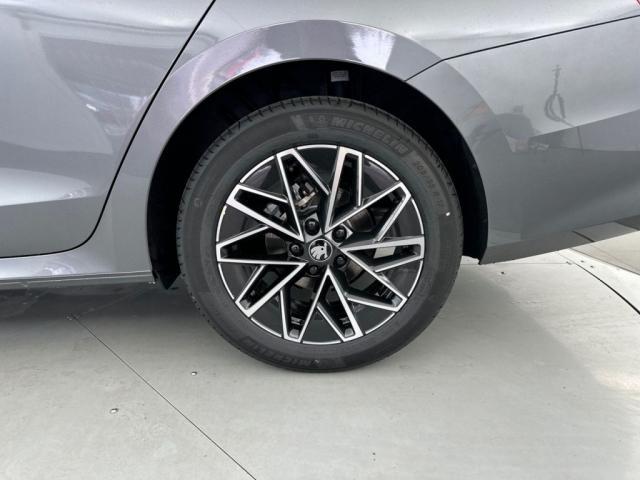 Skoda Octavia image 6