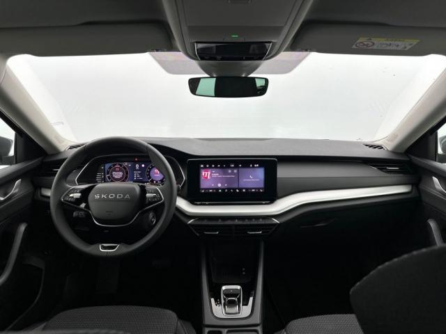 Skoda Octavia image 5