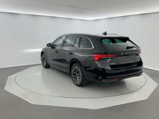 Skoda Octavia image 1