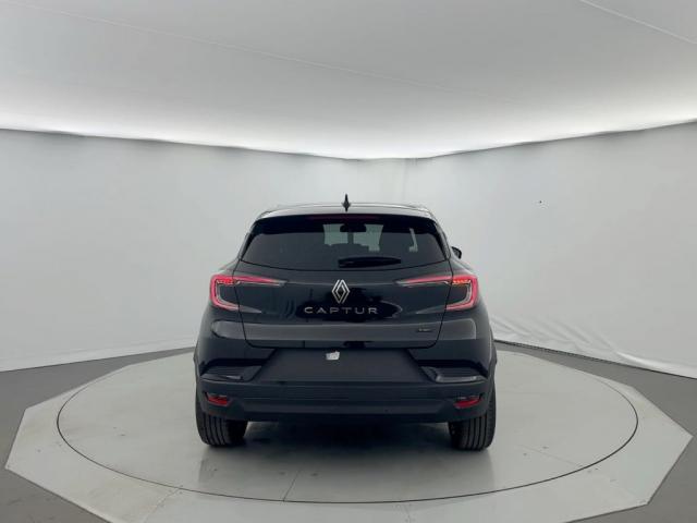 Renault Captur image 9