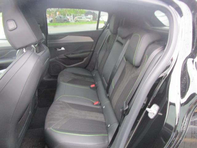 Peugeot 308 image 9