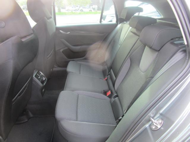 Skoda Octavia image 4