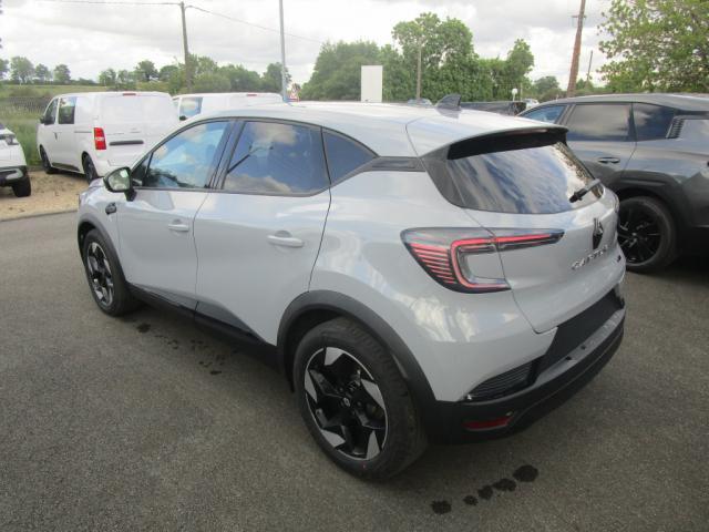 Renault Captur image 2