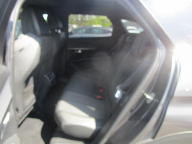 Peugeot 3008 image 7
