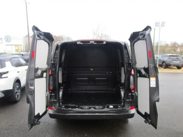 Volkswagen Transporter image 1