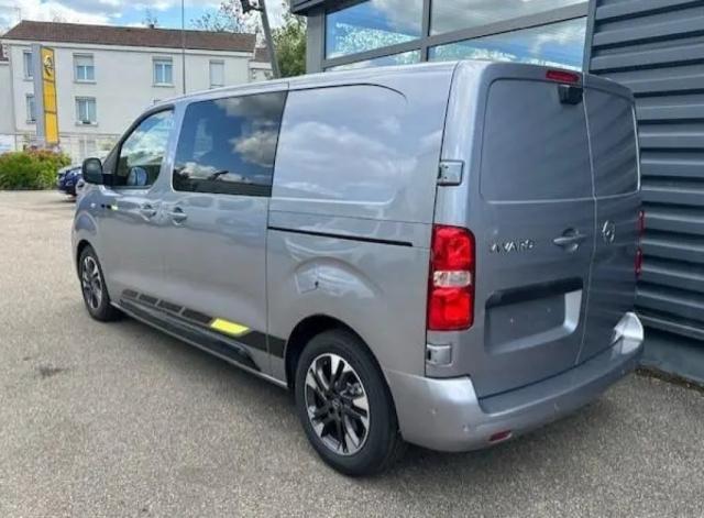 Opel Vivaro image 8