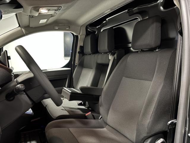 Citroen Jumpy image 6