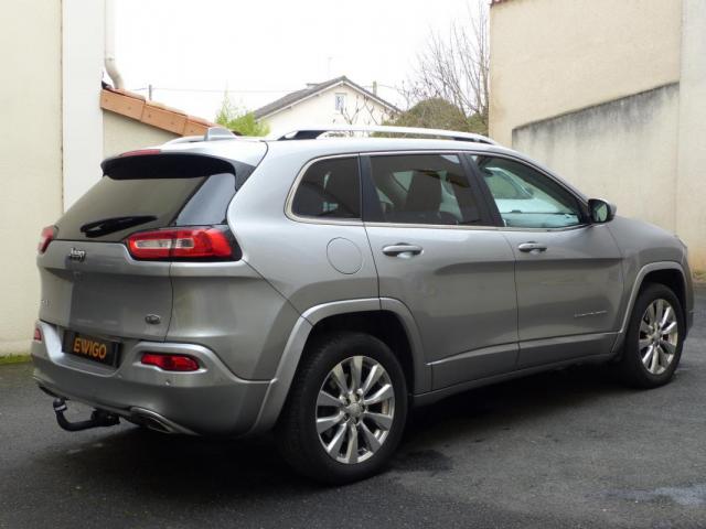 Jeep Cherokee image 6