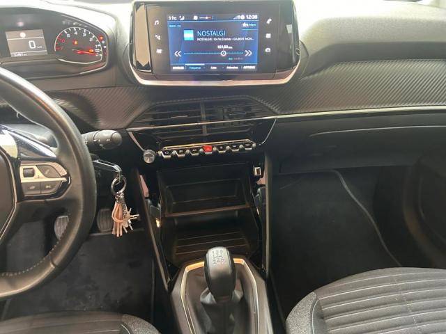 Peugeot 208 image 7