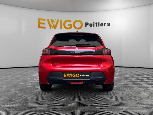 Peugeot 208 image 9