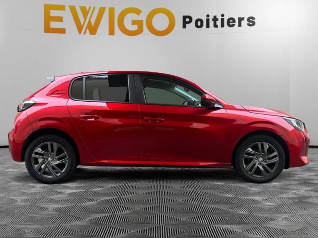 Peugeot 208 image 8