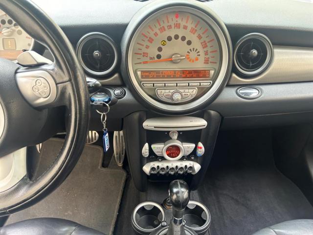 Mini Cooper S image 6