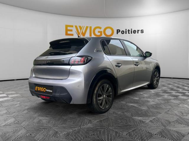 Peugeot 208 image 9
