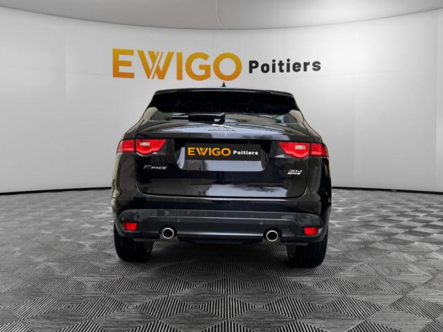 Jaguar F-Pace image 3
