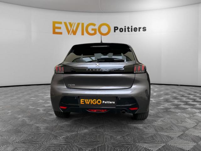 Peugeot 208 image 6