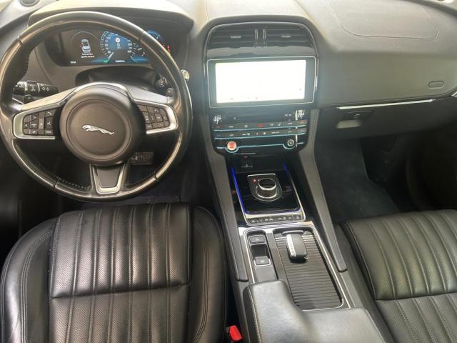 Jaguar F-Pace image 3