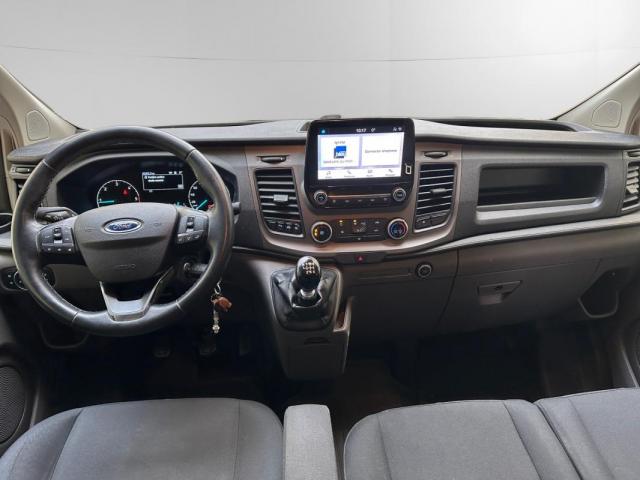 Ford Transit Custom image 9