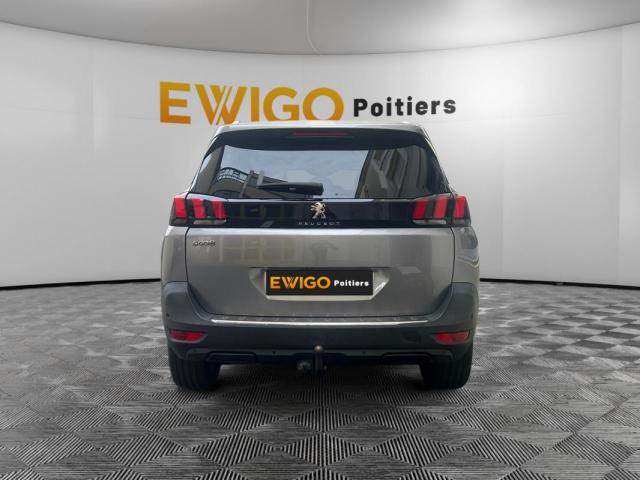 Peugeot 5008 image 4