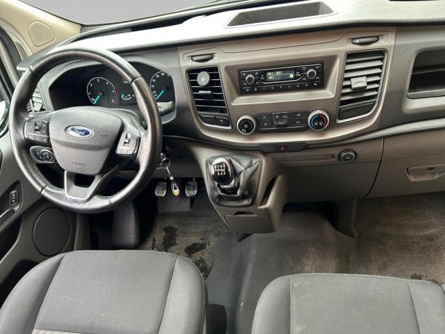 Ford Transit Custom image 6
