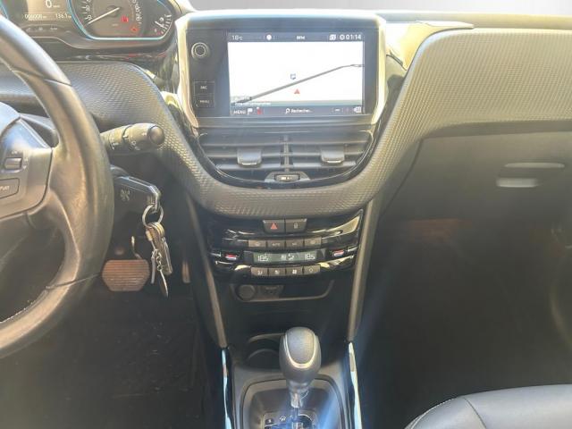 Peugeot 2008 image 7