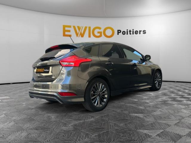 Ford Focus image 9