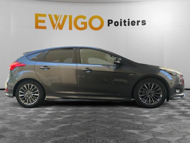Ford Focus image 6