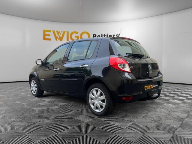 Renault Clio image 2