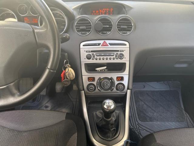 Peugeot 308 image 3