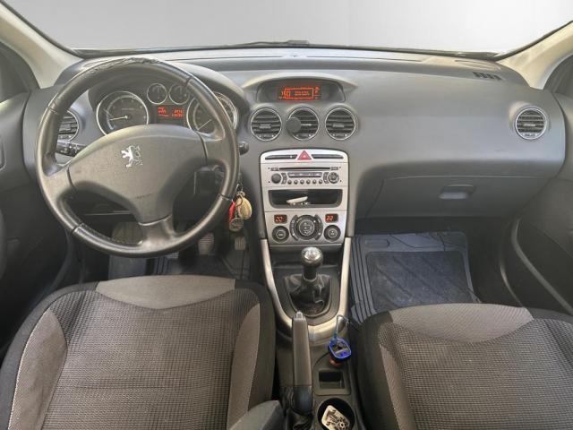 Peugeot 308 image 6