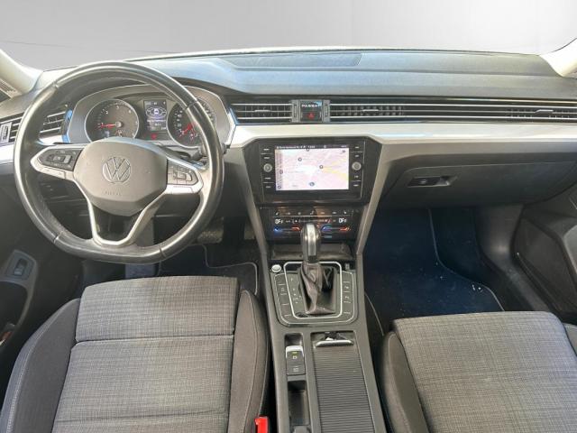 Volkswagen Passat Sw image 4
