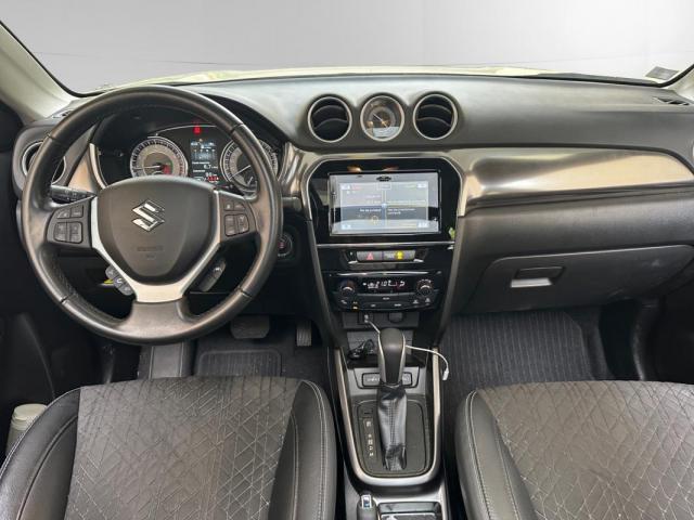 Suzuki Vitara image 2