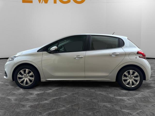 Peugeot 208 image 7
