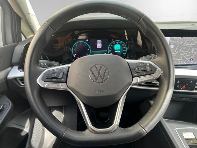 Volkswagen Golf image 6