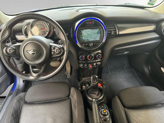 Mini Cooper S image 2