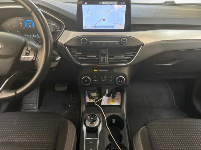 Ford Focus image 6