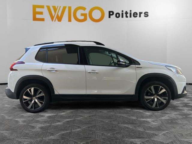 Peugeot 2008 image 2