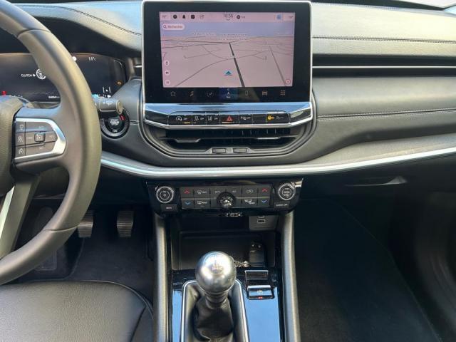 Jeep Compass image 2