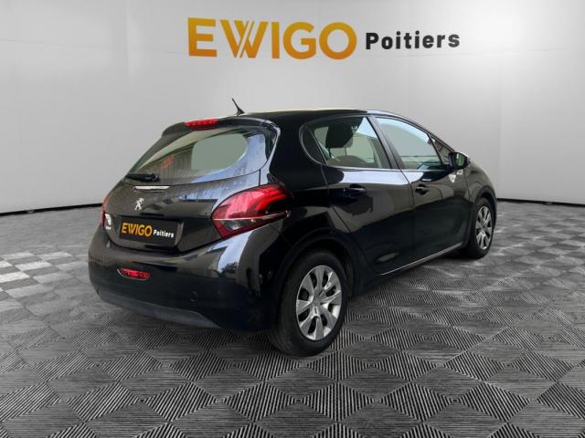 Peugeot 208 image 6