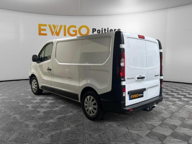Renault Trafic image 2