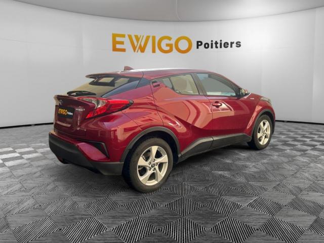 Toyota C-Hr image 6